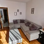 Urban Comfort 1Br Near South Park With Balcony